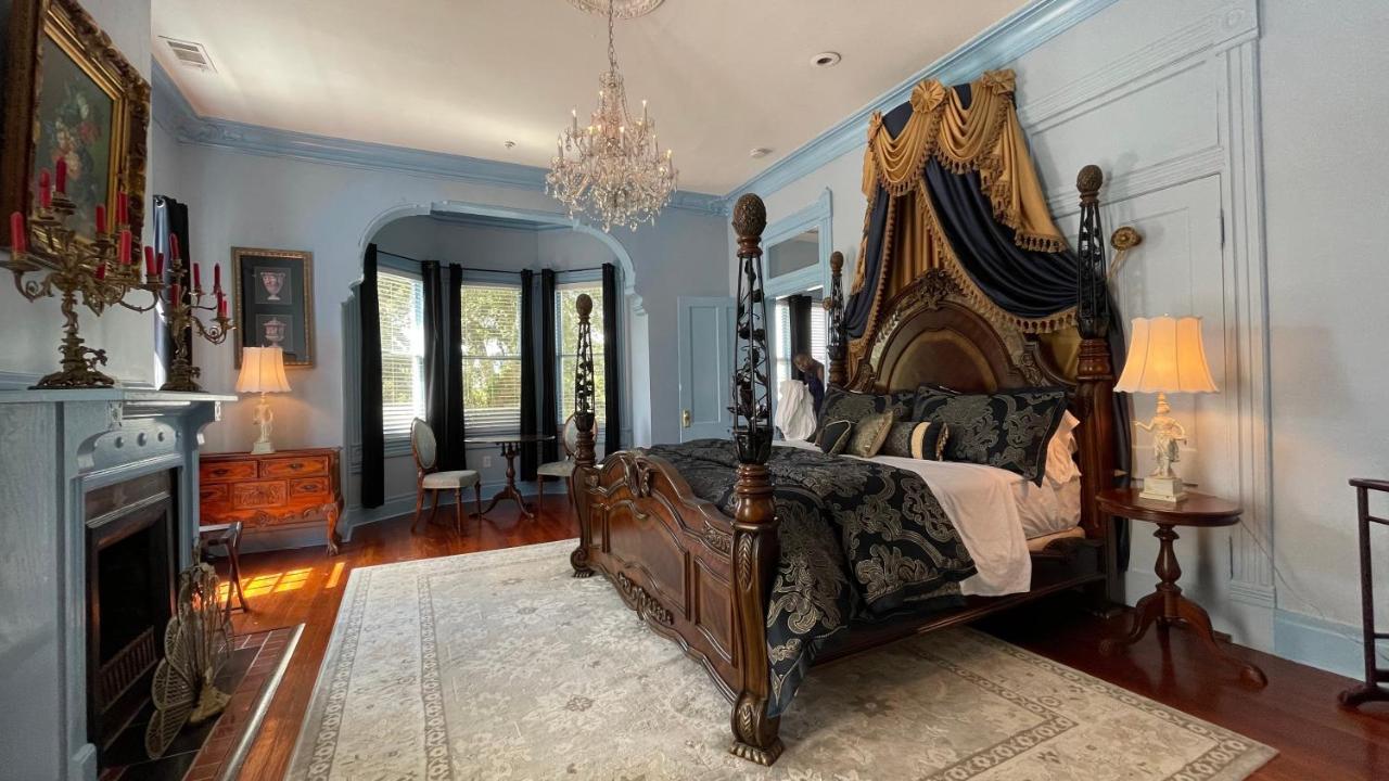 Bed and Breakfast Amethyst Garden Savannah Exterior foto