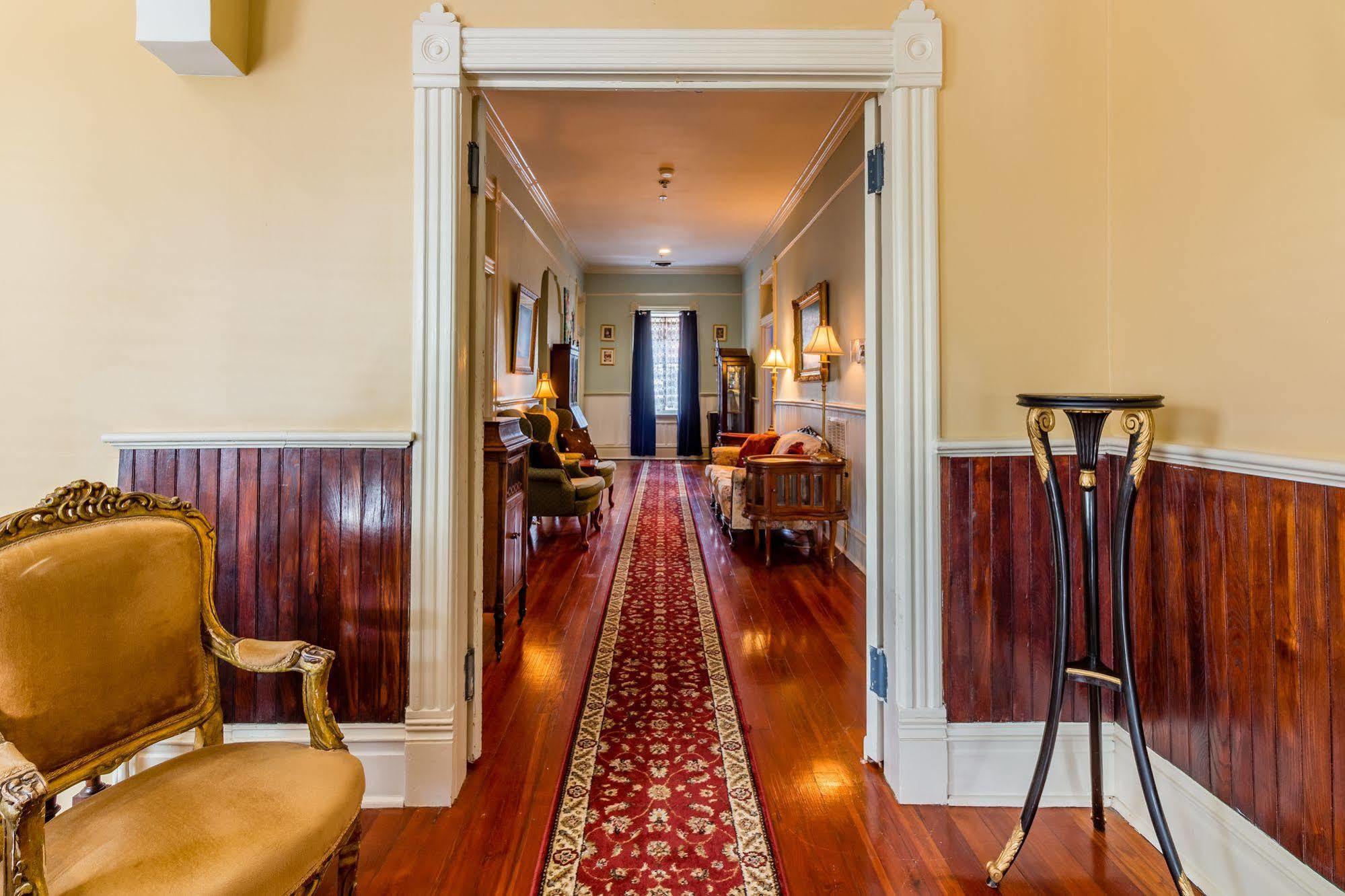 Bed and Breakfast Amethyst Garden Savannah Exterior foto